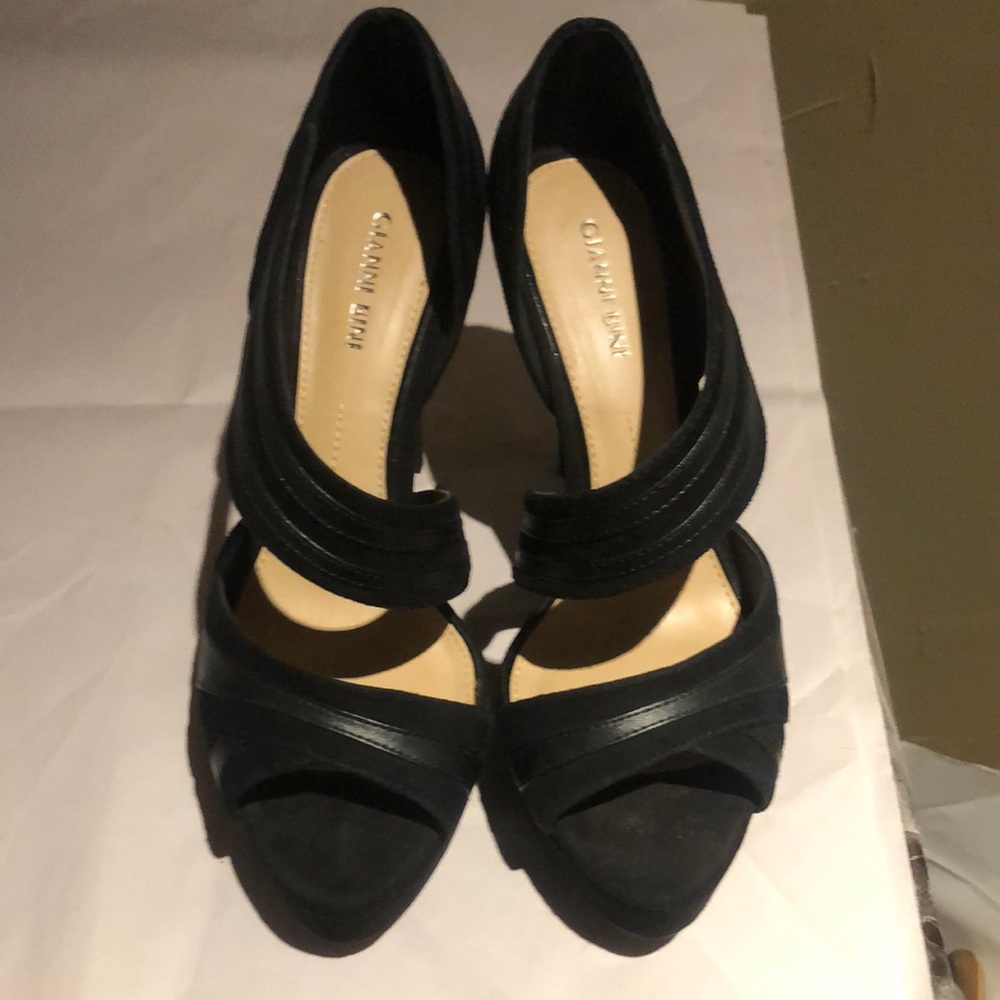 Suede and leather combo platform heels